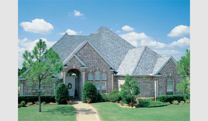 Choosing an asphalt roofing shingle can have advantages over other roofing options.