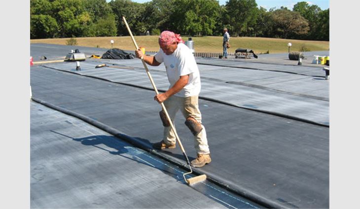 The proper application of a roof system, especially in detail areas such as this lap seam, will improve the chances of optimizing long-term roof system performance (meets tenets 13, 14 and 19).