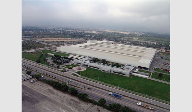 More materials are being introduced to the Mexican roofing market, such as single-ply membranes, asphalt shingles, metal shingles, foam adhesives and green roof system components.